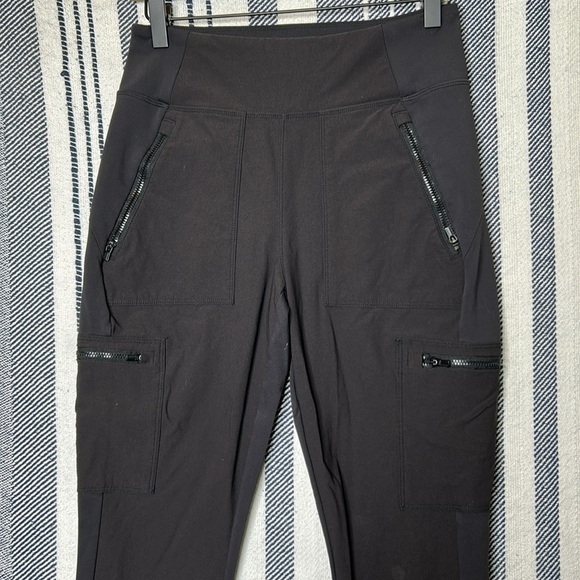 Athleta Highlands Hybrid Cargo Leggings - Picture 4 of 5